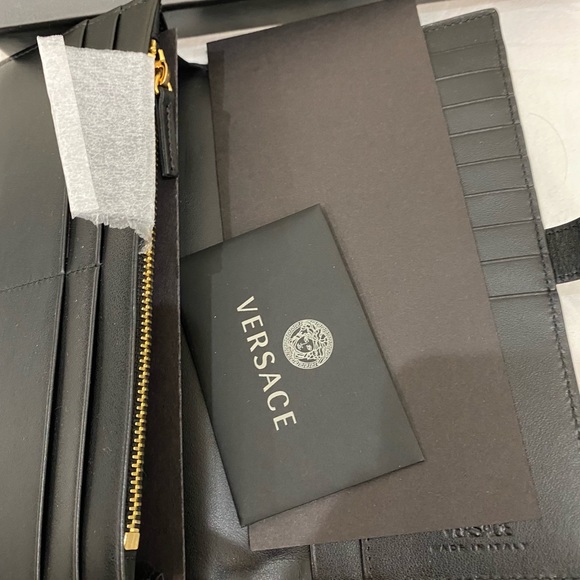 Versace wallet - Picture 8 of 14